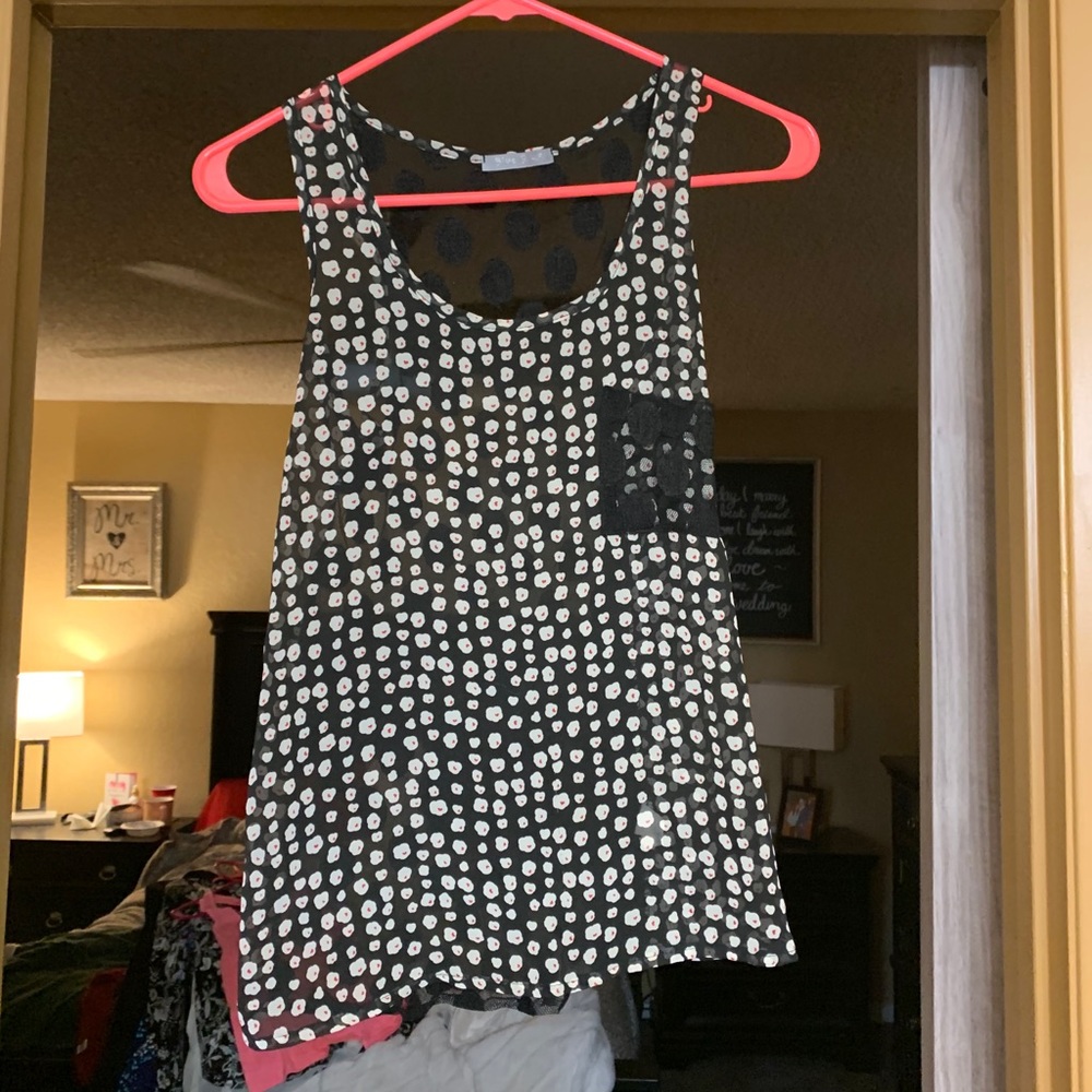 Summer shirt with mesh back